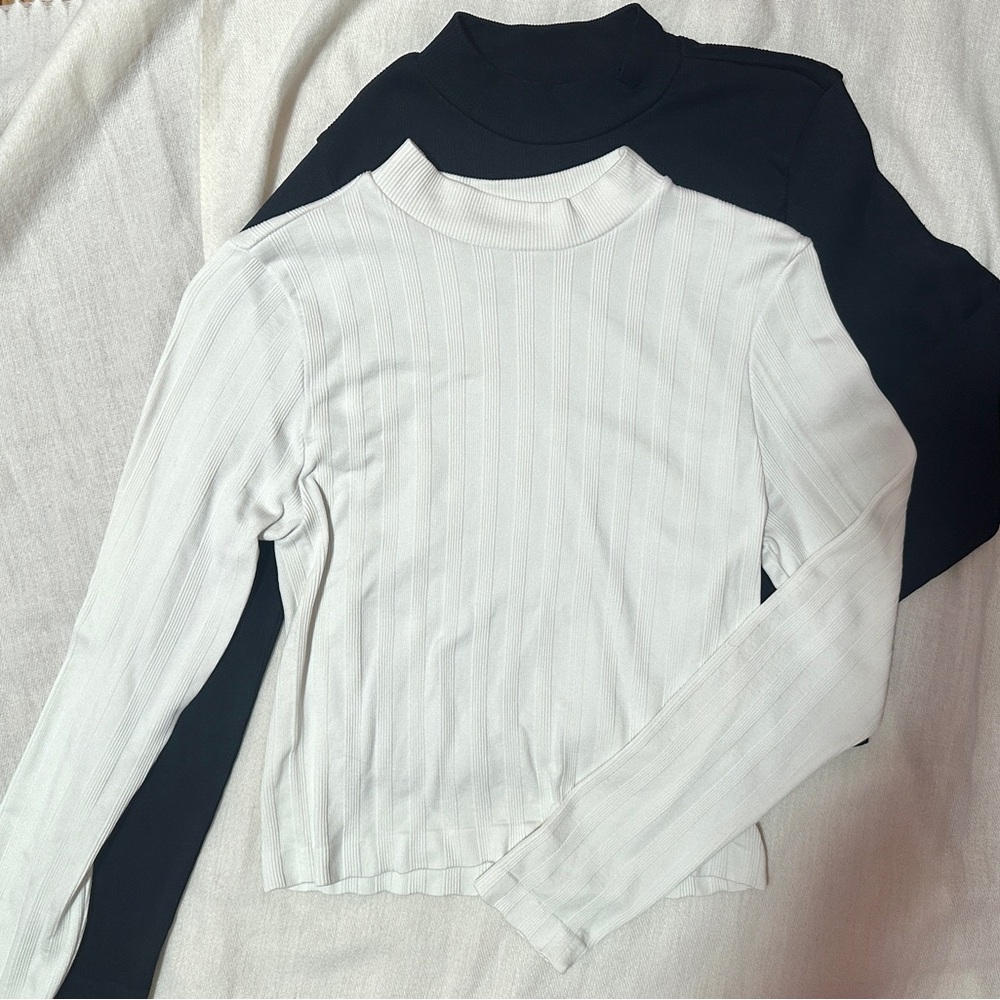 2 Long Sleeve Ribbed Knit Top - Black and White